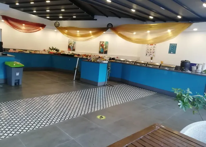 Mert Seaside (adults Only) מלון