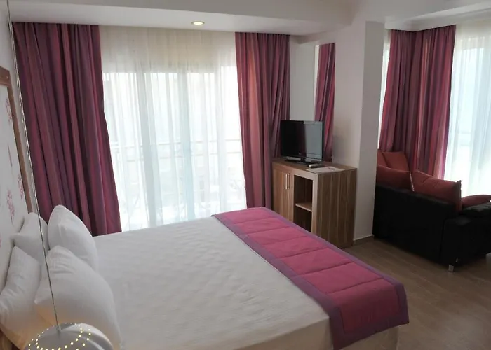 酒店 Mert Seaside (adults Only) 4*