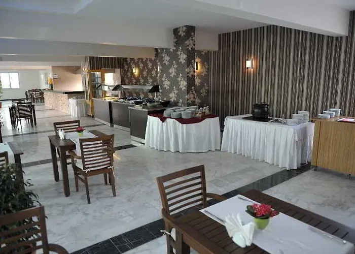 Mert Seaside (adults Only) 马尔马里斯