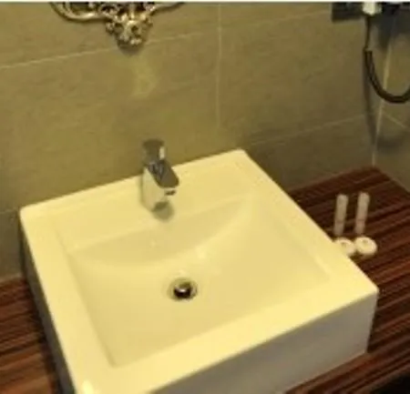 מלון Mert Seaside (adults Only) 4*