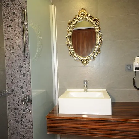 Mert Seaside (adults Only) מרמריס