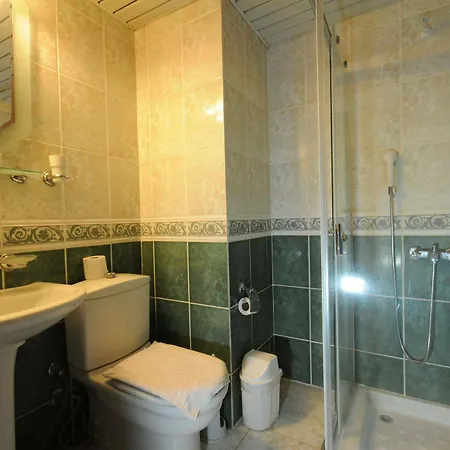 Mert Seaside (adults Only) מלון 4*